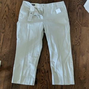 NWT Lands end women's khaki capris
